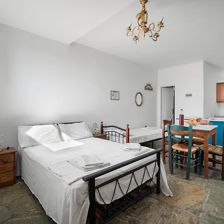 Апартаменты στη χώρα σερίφου